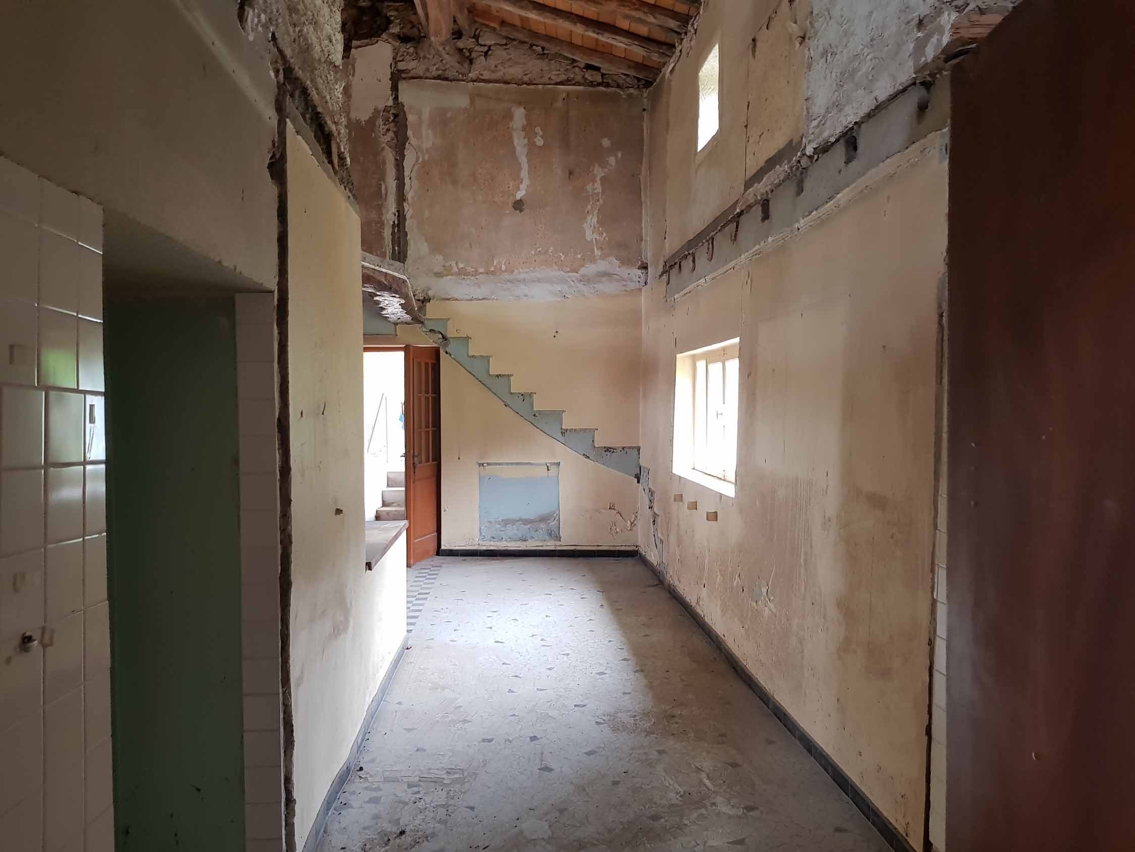 couloir-avant-travaux-villefranche