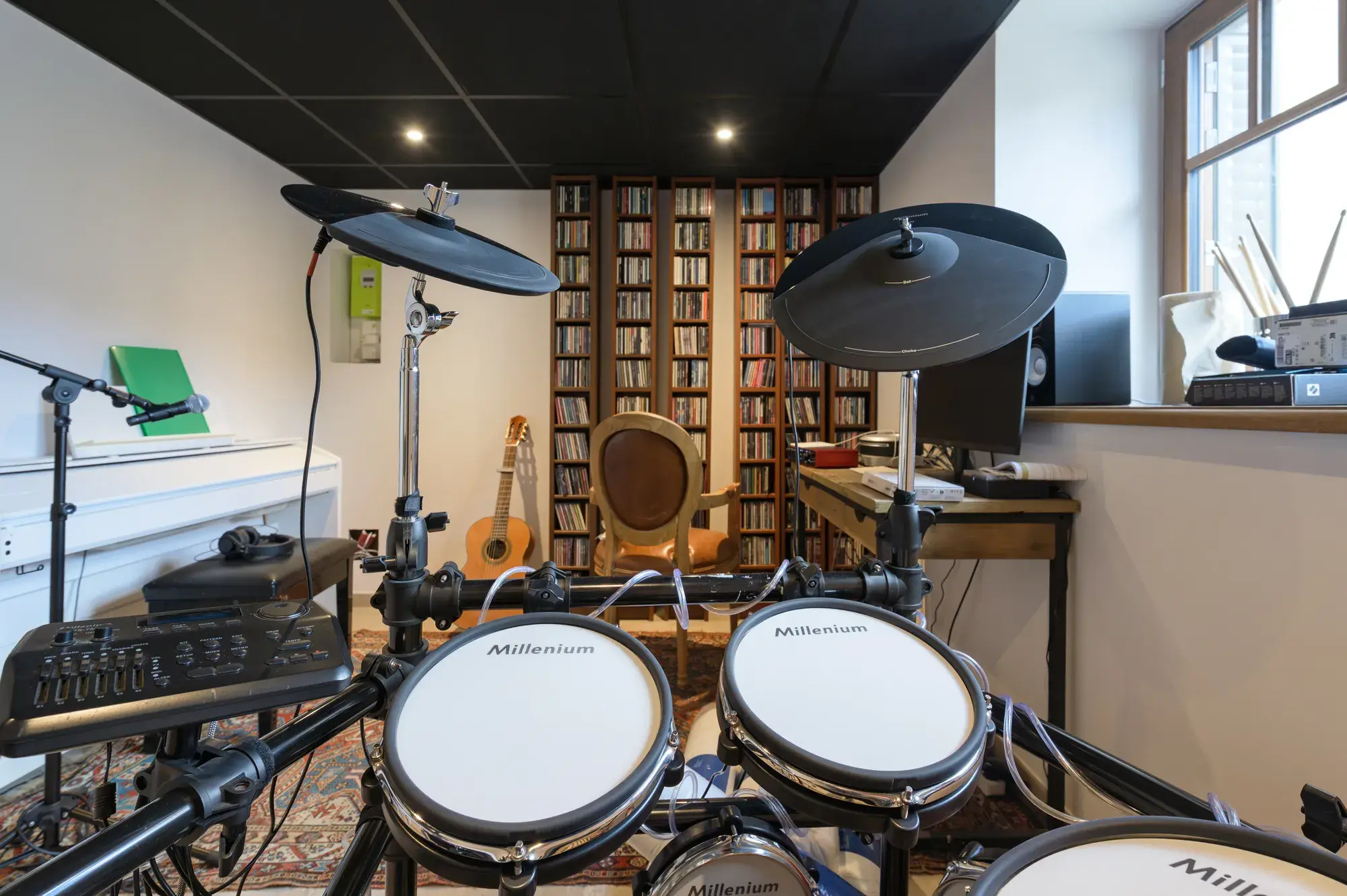 salle de musique-HD-2_13_11zon