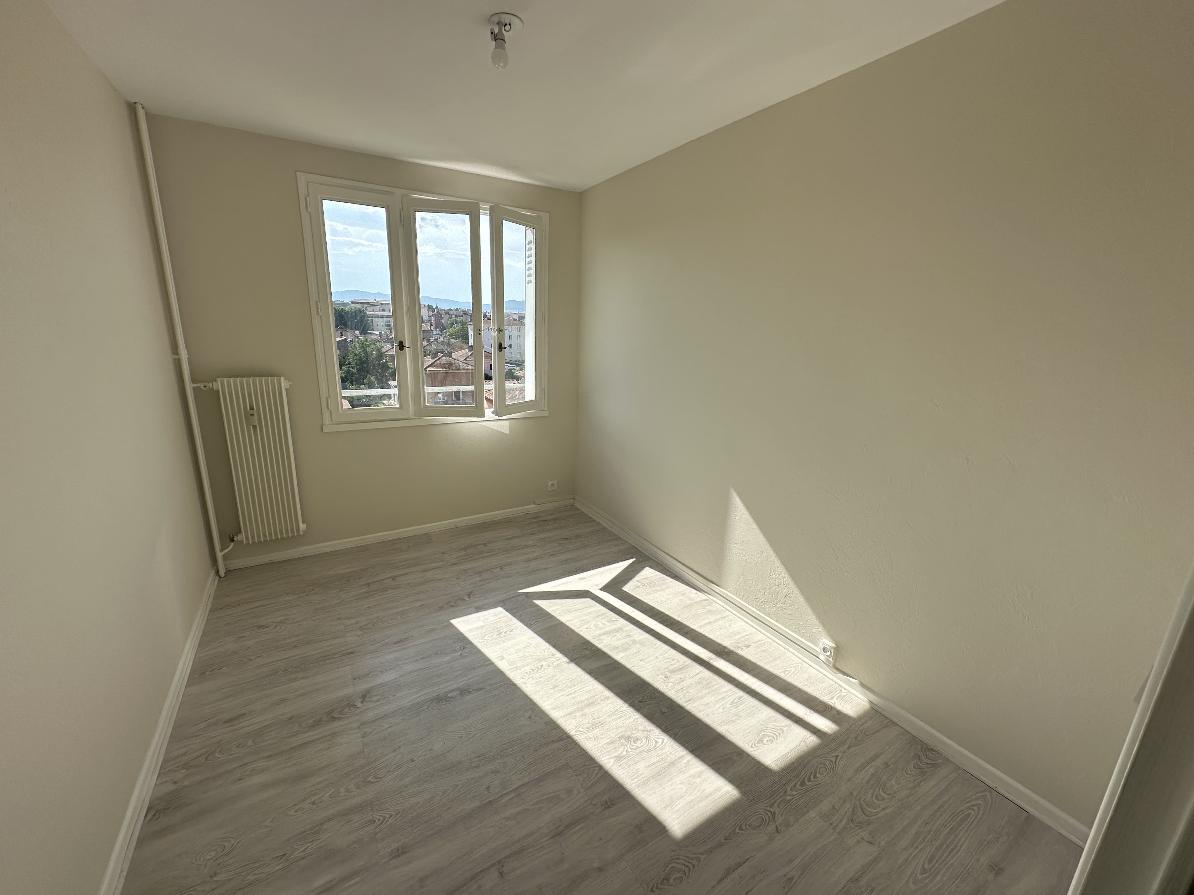 Chambre après